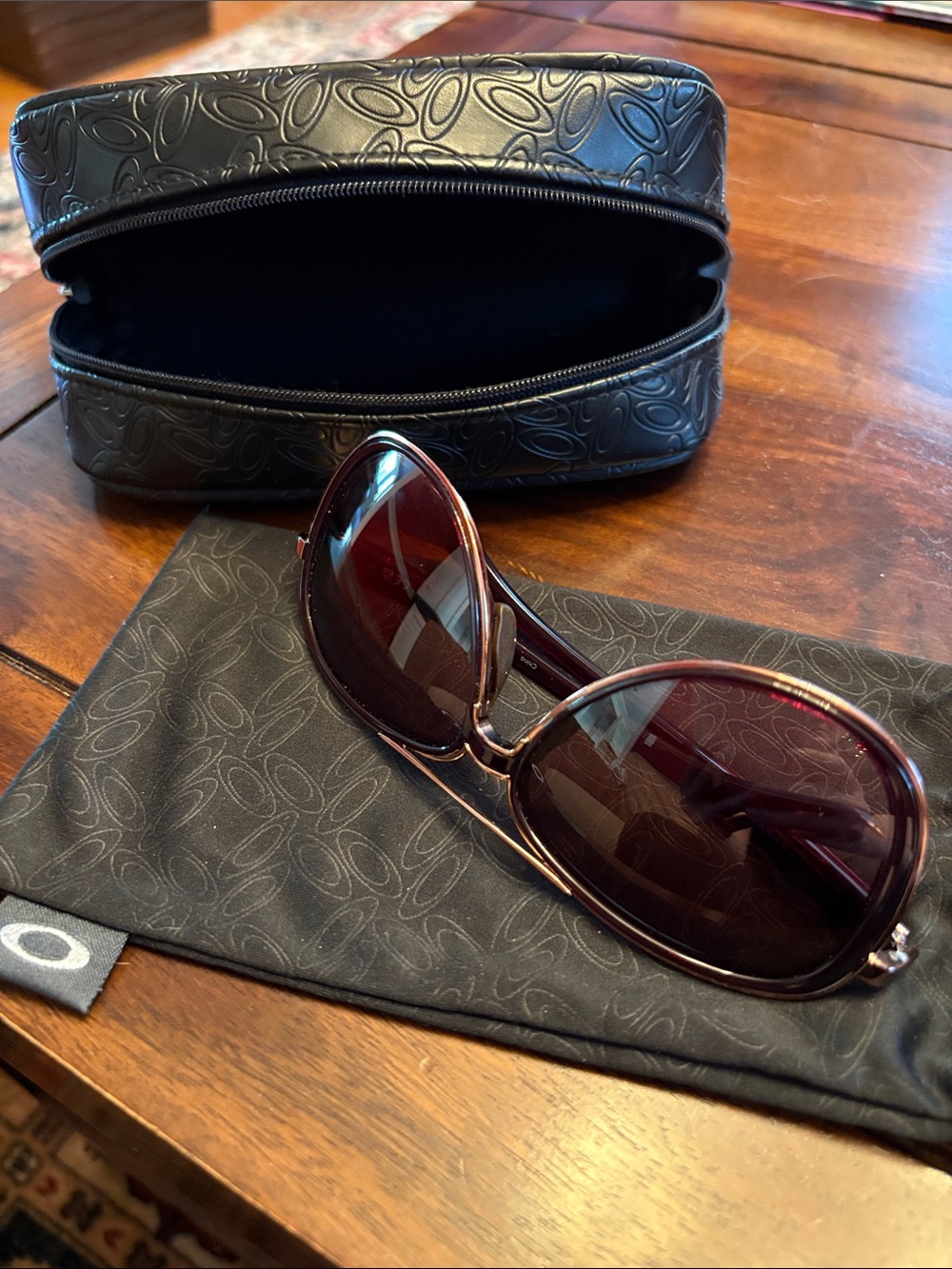 Oakley Women's Oversized Sunglasses Rose Lense